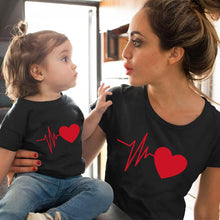 Charger l&#39;image dans la galerie, Cute Family Look Matching Clothes Mommy And Me Tshirt Mother Daughter Son Outfits Women Mom T-shirt Baby Girl Boys T Shirt
