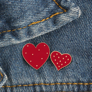 2pcs/set Cartoon Red Big Small Heart Enamel Pins Cute Women Brooch Denim Jackets Lapel Pin Decoration Badge Fashion Jewelry Gift